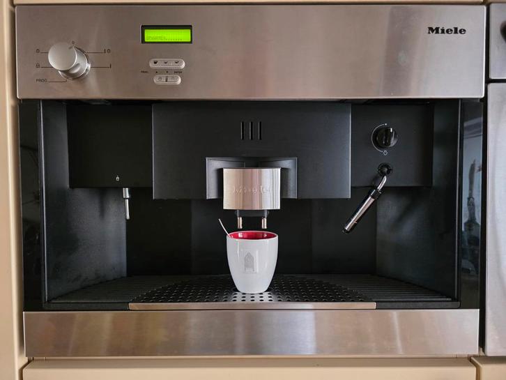 Miele CVA 620 koffiezetapparaat, Witgoed en Apparatuur, Koffiemachine-accessoires, Gebruikt, Ophalen
