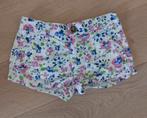 Benetton shortje wit bloemen 140-146, Broek, Meisje, Ophalen of Verzenden, Zo goed als nieuw