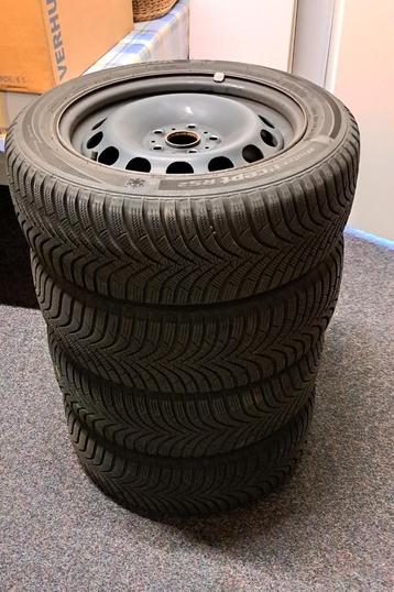 Hankook winterbanden op 16" stalen velg VW Golf Sportsvan beschikbaar voor biedingen