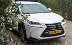 Lexus NX 300H 2.5 E-cvt 2WD 2015 Wit, Auto's, Lexus, Automaat, Achterwielaandrijving, 109 €/maand, Wit