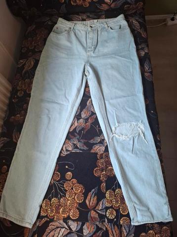 Na-kd Mom Jeans Maat 40 beschikbaar voor biedingen