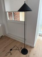 Metaal triangle vloerlamp loft arnhem, Huis en Inrichting, Ophalen, 100 tot 150 cm, Scandinavisch, Zo goed als nieuw