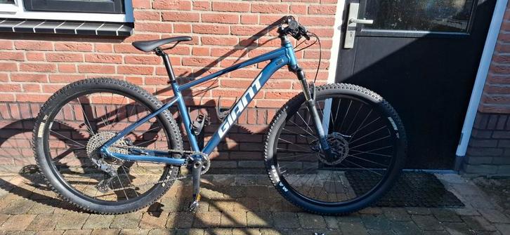Giant talon 29 0 M Blue Ashes, Fietsen en Brommers, Fietsen | Mountainbikes en ATB, Zo goed als nieuw, Giant, Ophalen