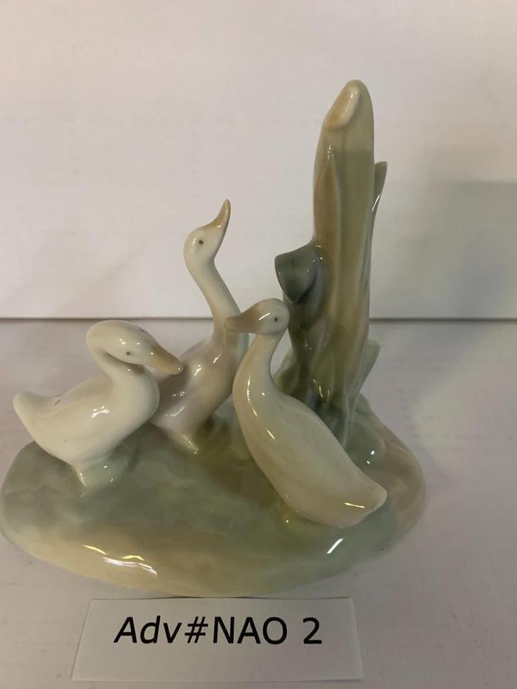 Lladro Beeldje Adv # Div NAO-2 27, Verzamelen, Beelden en Beeldjes, Zo goed als nieuw, Dier, Ophalen