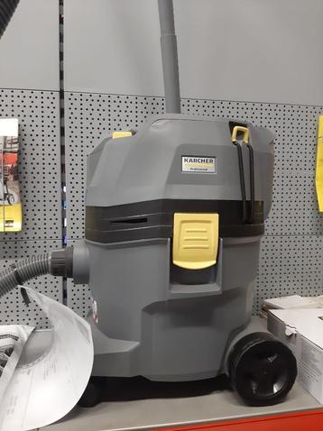 Diverse Karcher nat/droog stofzuigers beschikbaar voor biedingen