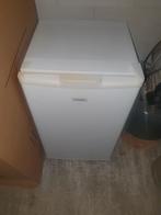 Tafelmodel koelkast en mini vriezer in goede staat., Witgoed en Apparatuur, Minder dan 85 cm, Ophalen of Verzenden, Met vriesvak