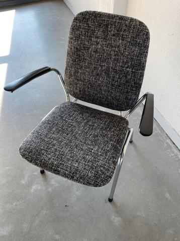 De wit vintage nieuw meubelstof jaren 50 gispen beschikbaar voor biedingen