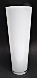 Vaas - Conisch blank glas met witte binnenzijde - NIEUW, Wit, Nieuw, Ophalen of Verzenden, Glas