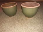 2 x aardewerken bloempot groen hoogte 18 cm, Rond, Zo goed als nieuw, Aardewerk, Tuin