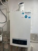 Nevit cv ketel, Doe-het-zelf en Verbouw, Geisers en Boilers, Minder dan 20 liter, Ophalen of Verzenden, Zo goed als nieuw, Geiser