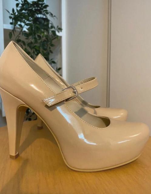 Nieuwe pumps, Kleding | Dames, Schoenen, Nieuw, Pumps, Beige, Ophalen of Verzenden