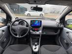 Peugeot 107 1.0-12V Millesim 200 AUT/Airco/Navigatie/Elek Ra, Auto's, Peugeot, Euro 5, Gebruikt, 4 stoelen, Elektrische ramen