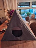 Nieuw kattenhuisje, Ophalen