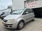 Fiat Idea 1.4-16V Dynamic | Airco |Carplay | Trekhaak, Voorwielaandrijving, Gebruikt, 400 kg, Origineel Nederlands