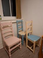Gratis  2 houten stoelen, Ophalen, Gebruikt, Overige kleuren, Drie