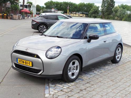Mini Cooper SE, 54,2 kWh 218-pk, 3-drs, Clima, Cruise, Nav !, Auto's, Mini, Particulier, Cooper, ABS, Achteruitrijcamera, Adaptieve lichten