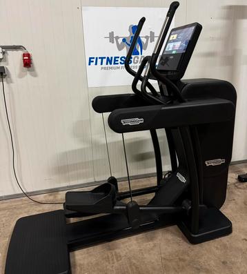 NIEUW Technogym Artis Vario Live Crosstrainer Step Unity 4.0 beschikbaar voor biedingen