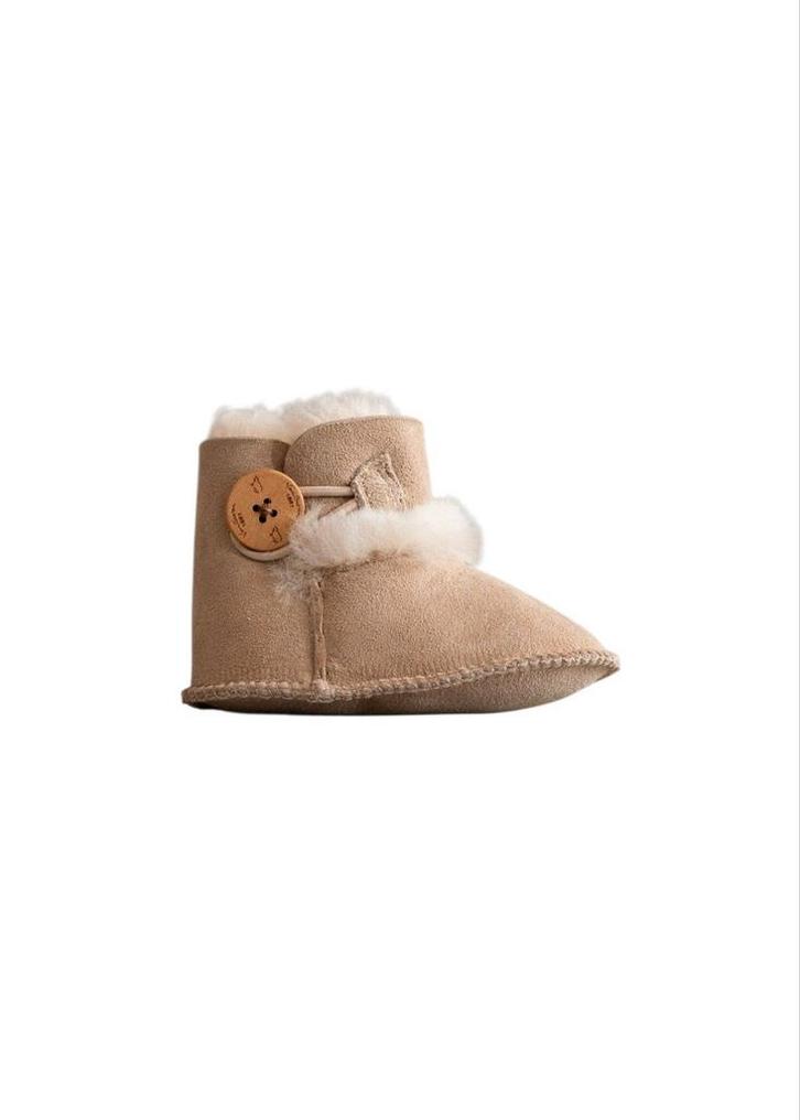 Babysloffen van schapenvacht beige, Kinderen en Baby's, Kinderkleding | Schoenen en Sokken, Nieuw, Jongen of Meisje, Ophalen of Verzenden