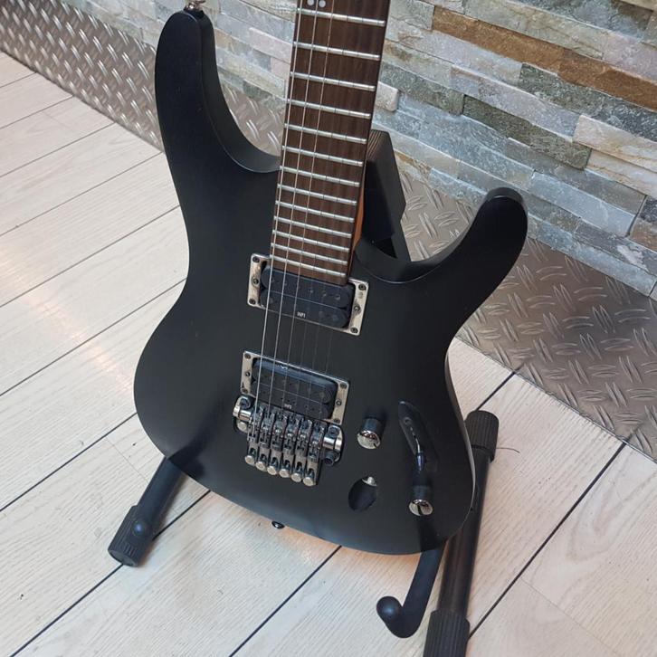 Ibanez S Series S420 Elektrische Gitaar (Zwart), Muziek en Instrumenten, Snaarinstrumenten | Gitaren | Elektrisch, Zo goed als nieuw