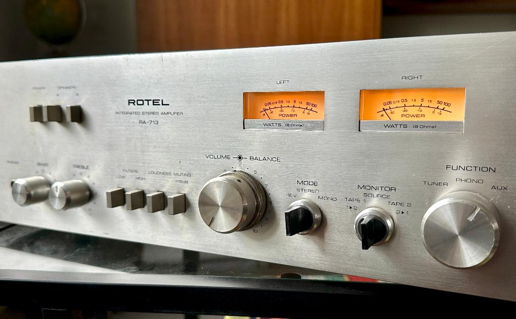 Rotel RA-713 Versterker | VU METER, Audio, Tv en Foto, Versterkers en Receivers, Gebruikt, 120 watt of meer, Overige merken, Ophalen of Verzenden