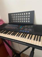 Muziek, Muziek en Instrumenten, Keyboards, Ophalen of Verzenden, Gebruikt, Overige merken, Met standaard