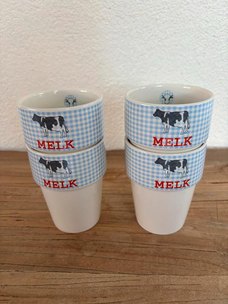 4 Leuke Melkbekers met Koeien, Huis en Inrichting, Keuken | Servies, Zo goed als nieuw, Glas of Glazen, Overige stijlen, Keramiek