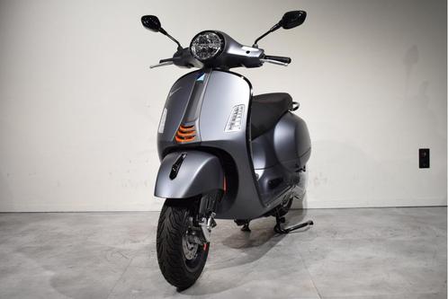 Vespa GTS 300 SuperSport Grigio matt transportschade, Fietsen en Brommers, Scooters | Vespa, Nieuw, Overige modellen, Benzine