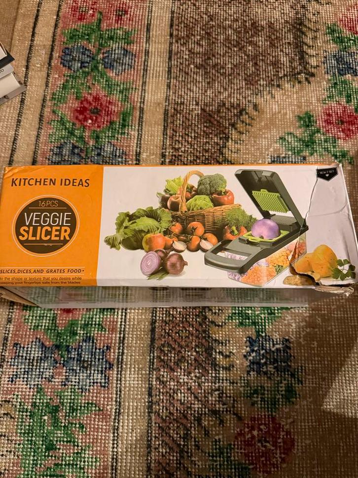 Veggie Slicer - 16 Delige Set, Huis en Inrichting, Keuken | Keukenbenodigdheden, Gebruikt, Ophalen of Verzenden