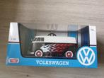 motormax vw volkswagen t1 bus met vlammen panel van 1:24, Hobby en Vrije tijd, Modelauto's | 1:24, Ophalen of Verzenden, Nieuw