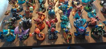 Heel veel skylanders  beschikbaar voor biedingen