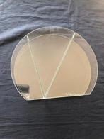 vaas- gesigneerd, Huis en Inrichting, Woonaccessoires | Vazen, Overige kleuren, Ophalen of Verzenden, Minder dan 50 cm, Glas