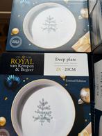 Doosje van 2. Mooie, diepe kerst borden ROYAL, Kempen&Begeer, Huis en Inrichting, Keuken | Servies, Ophalen of Verzenden, Zo goed als nieuw
