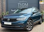 Volkswagen Tiguan 1.5 TSI Life Active|NAVI|CAMERA|CARPLAY|KE, Voorwielaandrijving, Stof, Zwart, 4 cilinders