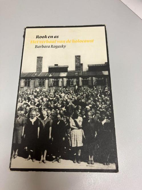 Rook en as Het verhaal van de holocaust, Boeken, Oorlog en Militair, Gelezen, Tweede Wereldoorlog, Ophalen of Verzenden
