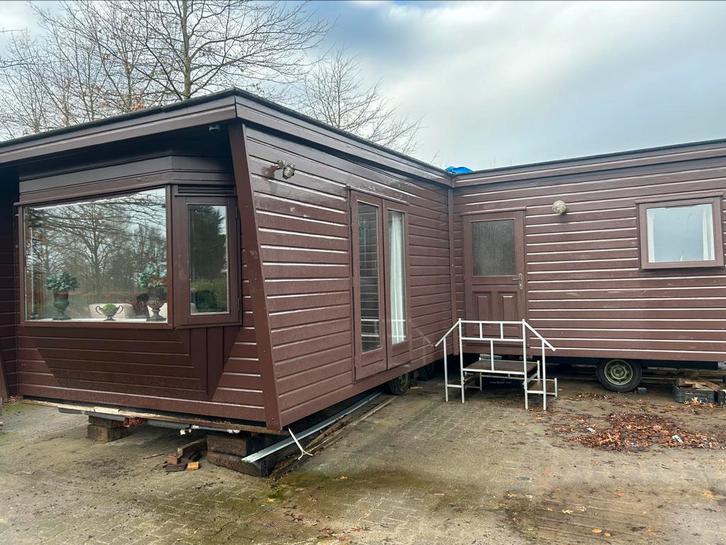 Ruim L-chalet – 8 x 8 meter, Caravans en Kamperen, Stacaravans, tot en met 2, Ophalen