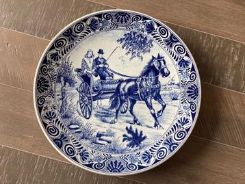 Delfts blauw wandbord Friese klederdracht sjees Fries paard  beschikbaar voor biedingen