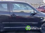 Portier 2Deurs rechts van een Suzuki Swift, Auto-onderdelen, Carrosserie en Plaatwerk, Gebruikt, -, Deur, -