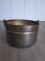 Koperen pot met metalen hengsel, Antiek en Kunst, Antiek | Koper en Brons, Ophalen of Verzenden