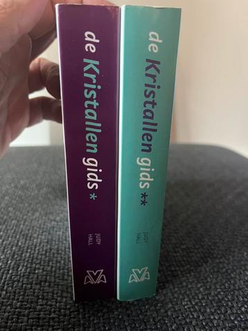 Kristallen gids 1 en 2 - judy hall beschikbaar voor biedingen