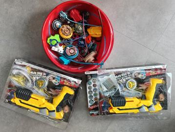 Beyblade spinner m.a.d. met spinner arena  beschikbaar voor biedingen