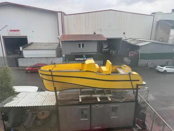 Hdpe boot 8.00 meter lang  x breedte 225     beschikbaar voor biedingen