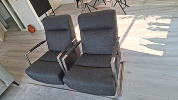 2 prachtige stoelen