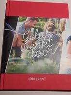 Geluk werkt door, Ophalen of Verzenden, Zo goed als nieuw, Driessen