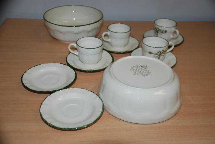 Servies met groene kruiden., Huis en Inrichting, Keuken | Servies, Gebruikt, Bord(en), Wedgwood, Porselein, Ophalen of Verzenden