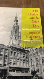 T. Bozuwa-Wetselaar - In de schaduw van de Grote Kerk, Ophalen of Verzenden, Zo goed als nieuw, T. Bozuwa-Wetselaar, Nederland