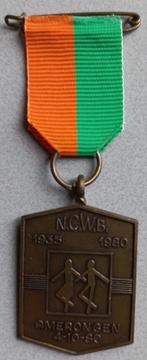 Medaille Amerongen 4-10-80 N.C.W.B. 1935 1980 wandeltocht, Postzegels en Munten, Penningen en Medailles, Ophalen of Verzenden