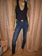 Prachtige spijkerbroek van circle of trust size 27 blauw, Blauw, Ophalen of Verzenden, Zo goed als nieuw, W27 (confectie 34) of kleiner