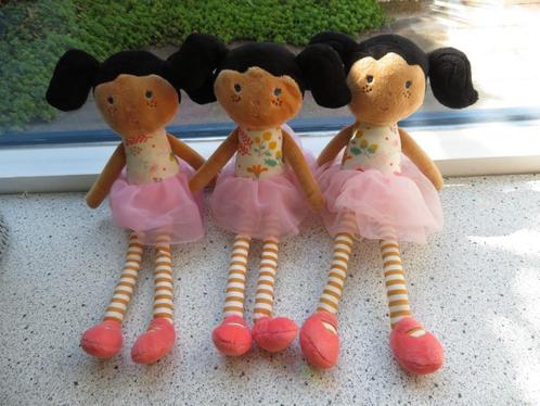 Pop meisje van Hema met zwarte haartjes/2  staartjes, Kinderen en Baby's, Speelgoed | Knuffels en Pluche, Zo goed als nieuw, Overige typen