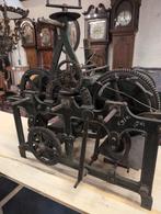 Antiek thoren uurwerk €650.  75x75 cm, Antiek en Kunst, Ophalen