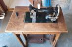 Oude naaimachine tafel, Ophalen